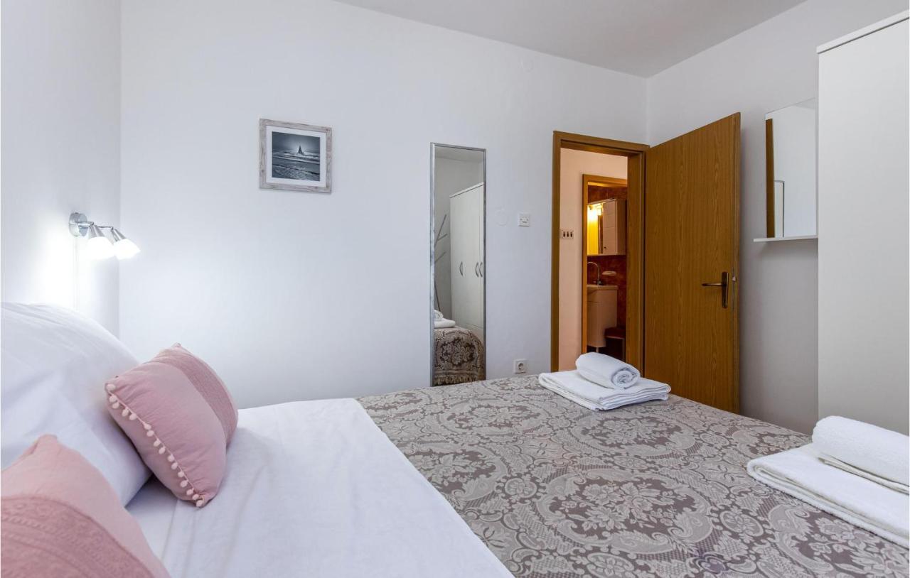 Amazing Apartment In Kostrena With 1 Bedrooms And Wifi Εξωτερικό φωτογραφία