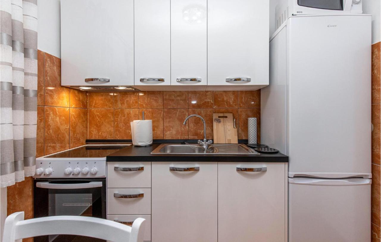 Amazing Apartment In Kostrena With 1 Bedrooms And Wifi Εξωτερικό φωτογραφία